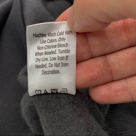 MTV "I Want My MTV" Tiger Graphic Sweatshirt - Picture 6 of 6